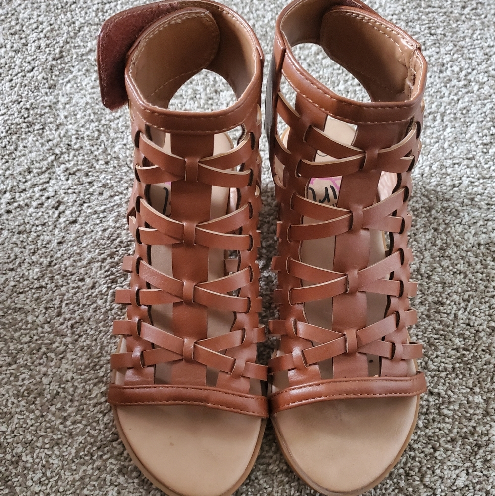 Girls size 2 sandals